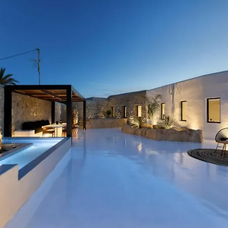 Exquisite Mykonos Villa Villa Apocryphos 6 Bedrooms Unique Aegean Sea Views Private Infinity Pool Indoor Cave Heated Pool Outdoor Jacuzzi, Villa Glastros (Mykonos)