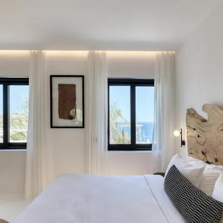 Exquisite Mykonos Villa Villa Apocryphos 6 Bedrooms Unique Aegean Sea Views Private Infinity Pool Indoor Cave Heated Pool Outdoor Jacuzzi, Villa Glastros (Mykonos)